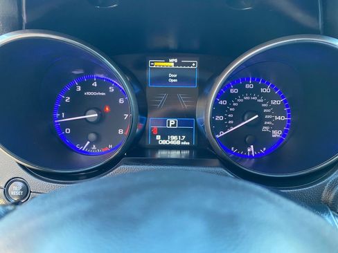 Used 2017 Subaru Legacy 3.6R Limited image 18