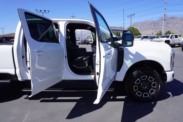 Used 2025 Ford F350 Platinum AWD/4WD image 27