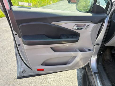 Used 2020 Honda Pilot EX-L image 11