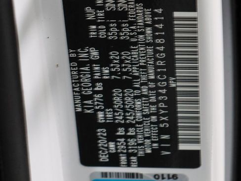 Used 2024 Kia Telluride EX w/ EX Captain's Chair Package image 35