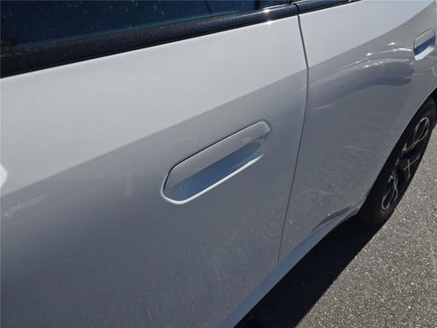 New 2026 BMW X3 xDrive30 w/ Premium Package image 14