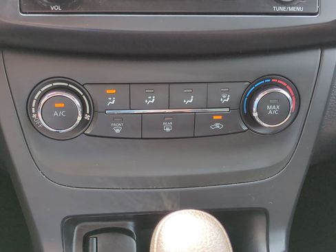 Used 2017 Nissan Sentra S image 23