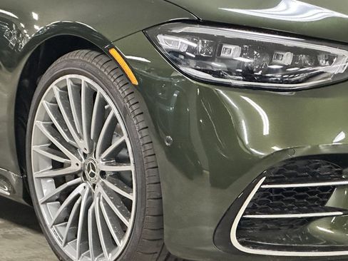 New 2024 Mercedes-Benz S 580 4MATIC Sedan image 4
