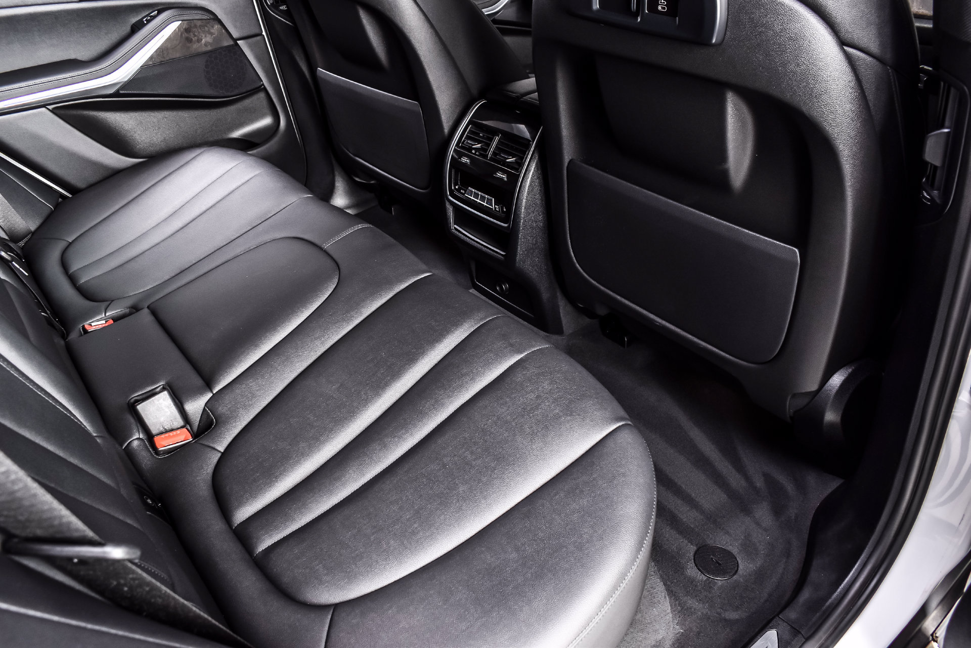 Used 2022 BMW X5 xDrive40i w/ Premium Package AWD/4WD image 20