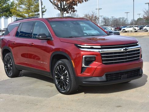 New 2026 Chevrolet Traverse LT w/ Sun and Wheel Package image 3