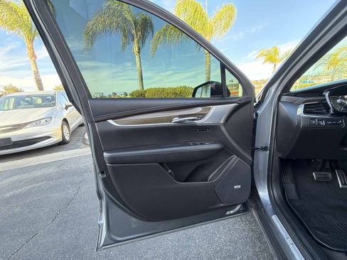 Used 2020 Cadillac XT6 Sport w/ Platinum Package AWD/4WD image 36