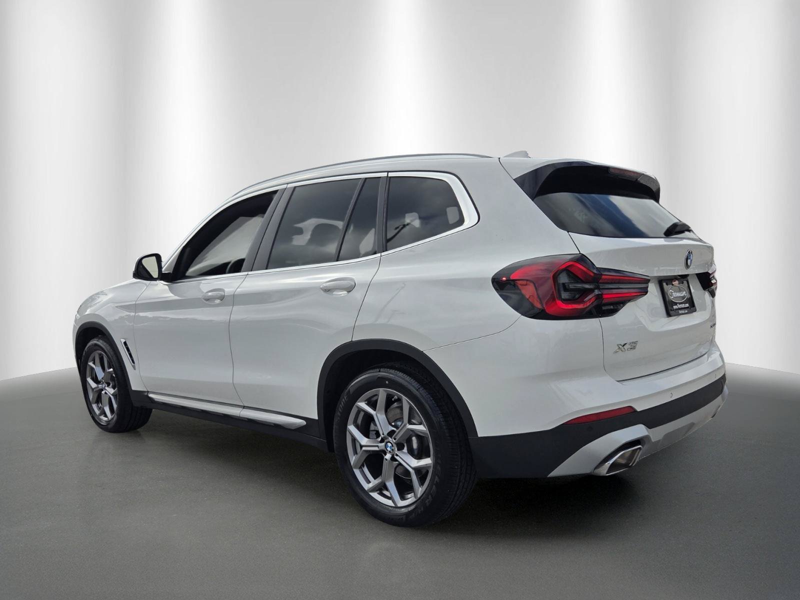 Used 2024 BMW X3 sDrive30i w/ Premium Package RWD image 5