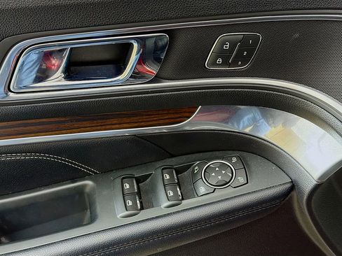 Used 2018 Ford Explorer Limited w/ Equipment Group 301A image 33