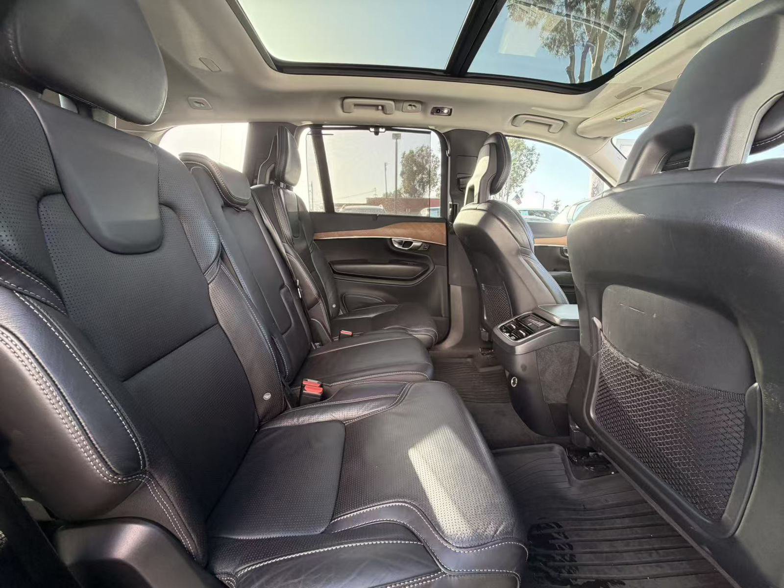Used 2017 Volvo XC90 T6 Inscription w/ Vision Package AWD/4WD image 12