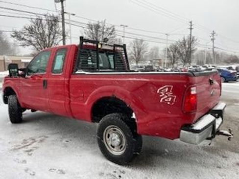 Used 2015 Ford F250 XL w/ Power Equipment Group image 3