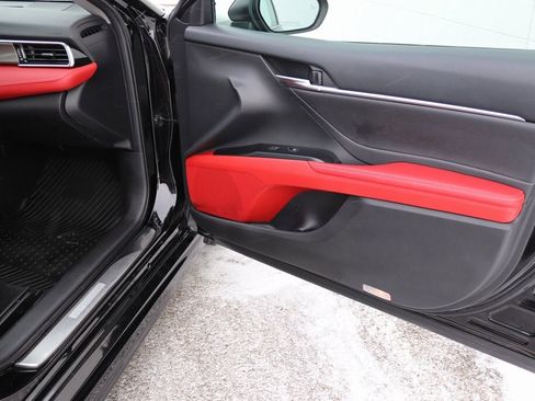 Used 2018 Toyota Camry XSE image 35