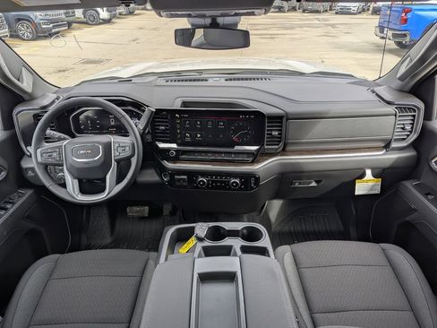 New 2026 GMC Sierra 1500 SLE image 18