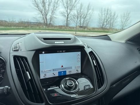 Used 2017 Ford Escape Titanium image 42