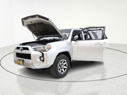 Used 2019 Toyota 4Runner TRD Off-Road Premium AWD/4WD image 13