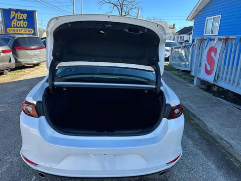 Used 2022 MAZDA MAZDA3 s FWD image 10