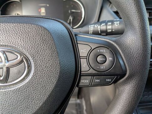 Used 2024 Toyota RAV4 XLE image 17