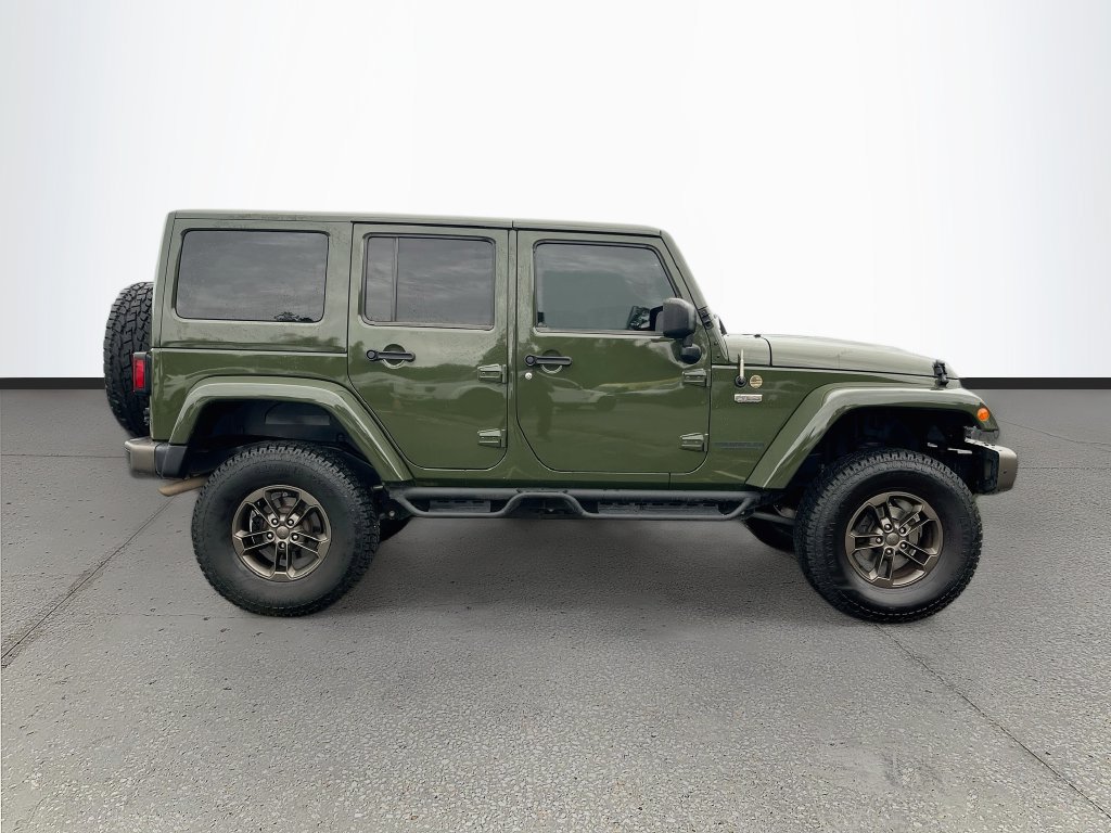 Used 2016 Jeep Wrangler Unlimited Sahara AWD/4WD image 8
