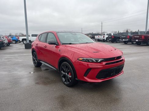 Used 2025 Dodge Hornet R/T w/ R/T Plus Package image 1