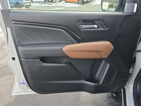 New 2026 GMC Canyon AT4 image 11