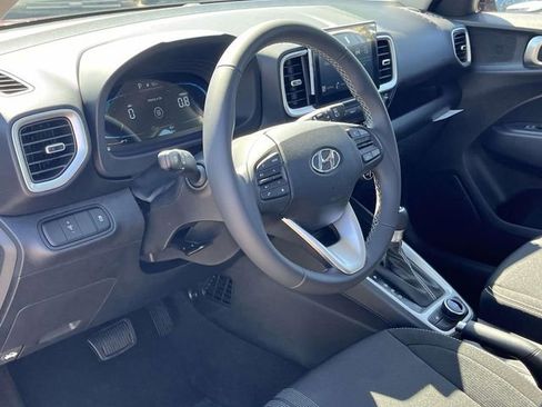 New 2026 Hyundai Venue SEL FWD image 9