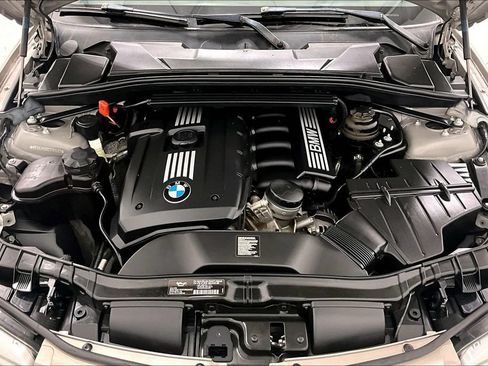 Used 2012 BMW 128i Convertible RWD image 9