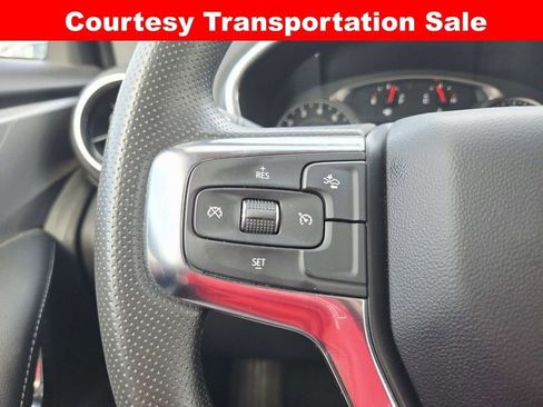 Used 2025 Chevrolet Blazer LT AWD/4WD image 18