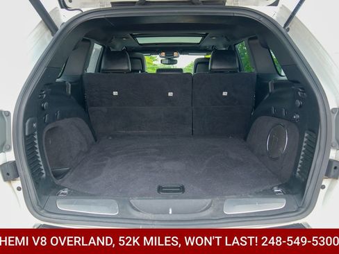 Used 2019 Jeep Grand Cherokee Overland AWD/4WD image 5