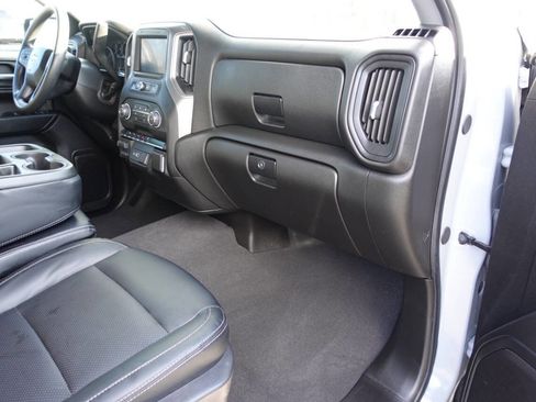 Used 2024 Chevrolet Silverado 1500 Custom image 30