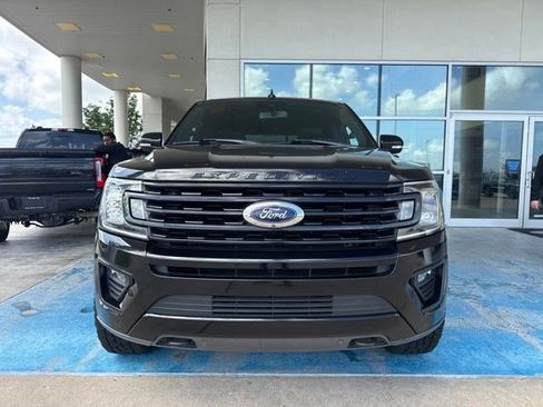 Used 2020 Ford Expedition Limited w/ Equipment Group 303A AWD/4WD image 9