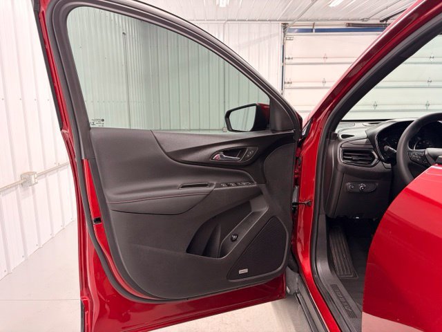 Used 2023 Chevrolet Equinox RS w/ RS Leather Package FWD image 14