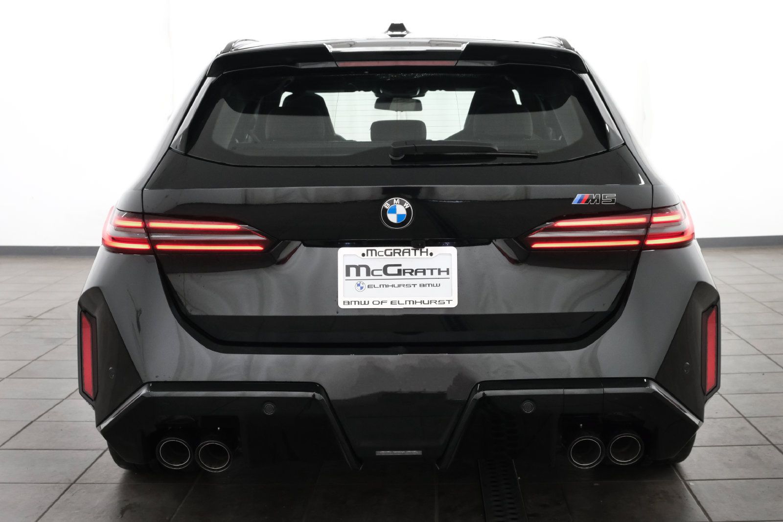 New 2027 BMW M5 Touring AWD/4WD image 5