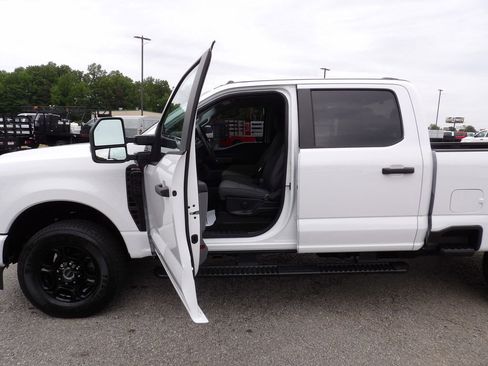Used 2024 Ford F250 XL w/ STX Appearance Package AWD/4WD image 13