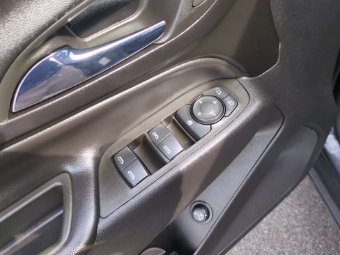 Used 2023 Chevrolet Equinox LT image 22