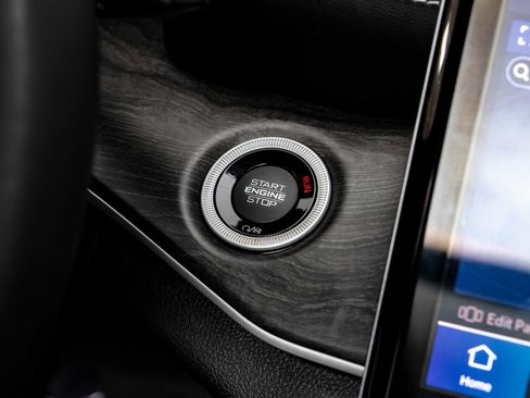 Used 2023 Jeep Grand Cherokee L Limited image 25