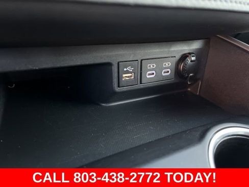 Used 2024 Toyota Highlander LE FWD image 26