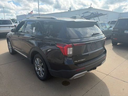 Used 2025 Ford Explorer Platinum AWD/4WD image 9