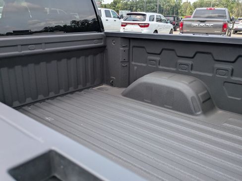 Used 2024 Chevrolet Silverado 1500 Custom RWD image 7