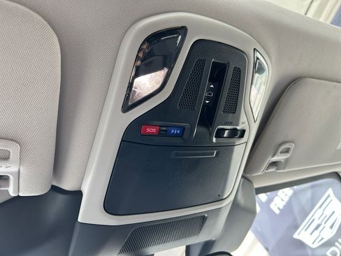 Used 2025 Subaru Outback Premium image 26