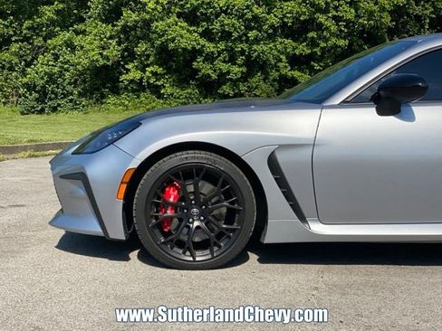 Used 2025 Toyota GR86 Premium w/ Performance Package RWD image 10