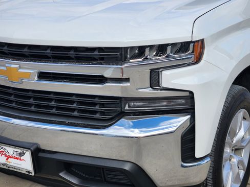 Used 2019 Chevrolet Silverado 1500 LT w/ Texas Edition image 9