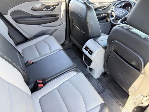 Used 2018 GMC Terrain SLT w/ Preferred Package FWD image 14