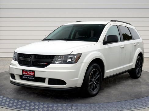 Used 2018 Dodge Journey SE w/ Popular Equipment Group image 3