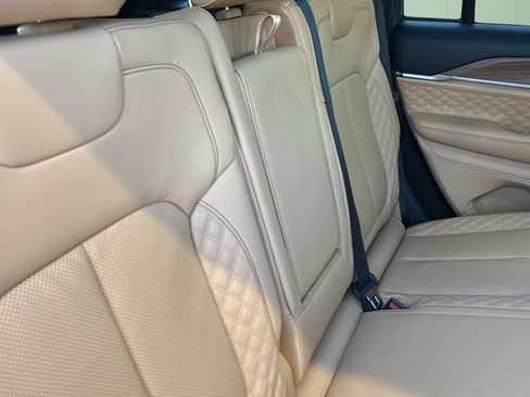 New 2025 Jeep Grand Cherokee Summit image 40