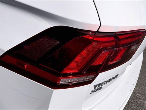 Used 2019 Volkswagen Tiguan SEL image 29