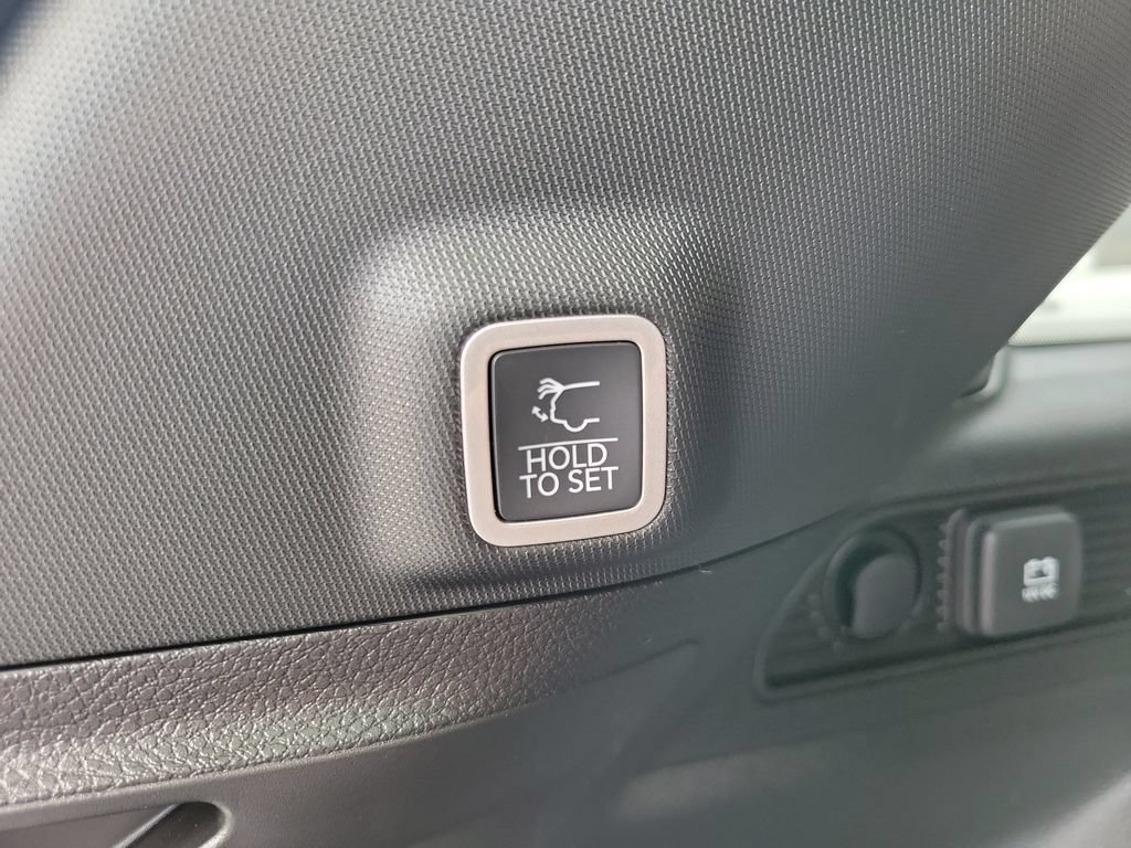 New 2026 Jeep Grand Cherokee Limited w/ Limited Altitude Package RWD image 26