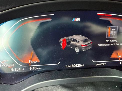 Used 2023 BMW X4 xDrive30i w/ M Sport Package AWD/4WD image 13