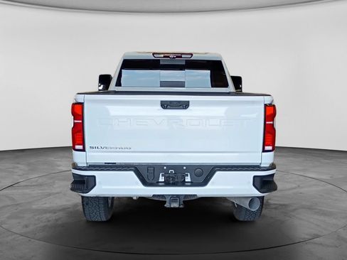 Used 2025 Chevrolet Silverado 3500 High Country w/ High Country Premium Package AWD/4WD image 8