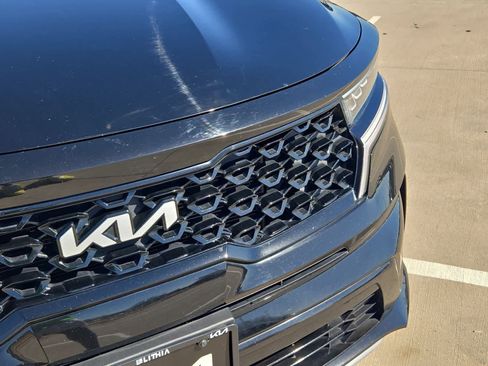 Certified 2022 Kia Sorento S w/ Panoramic Sunroof Package image 10
