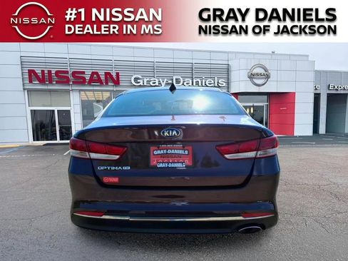 Used 2018 Kia Optima LX w/ Convenience Package FWD image 6