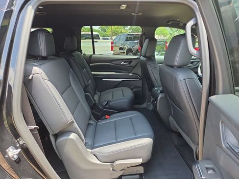 Certified 2026 Chevrolet Traverse LT FWD image 27